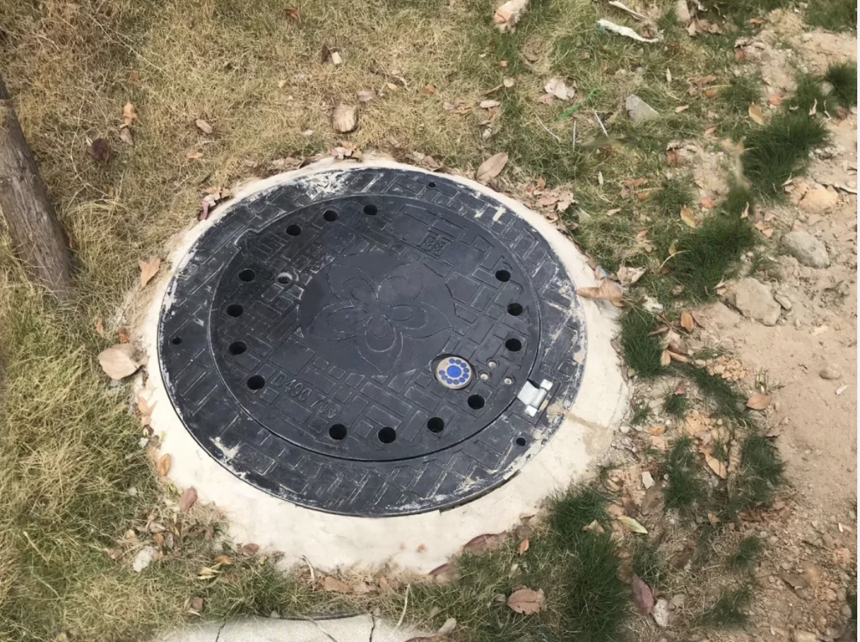 Self-developed smart manhole covers