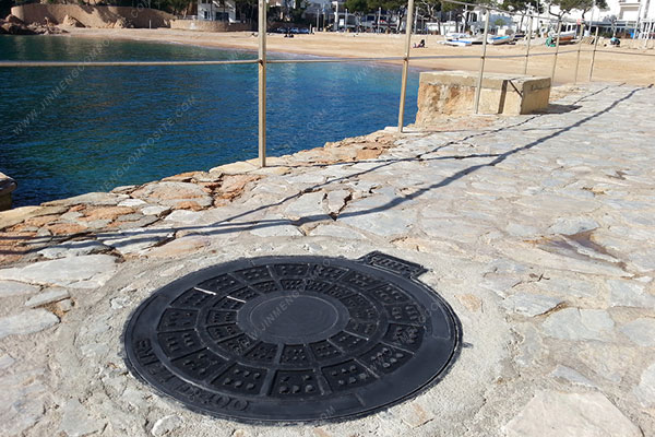 Spanish Manhole Cover Case