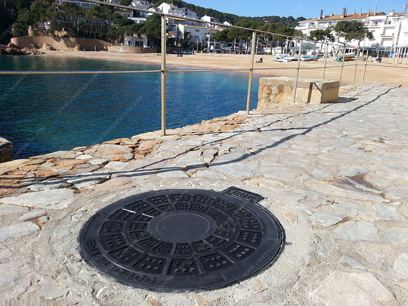 The case of manhole covers in Spanish coastal cities